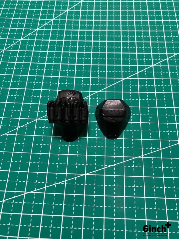 Deathstroke Shoulder armor