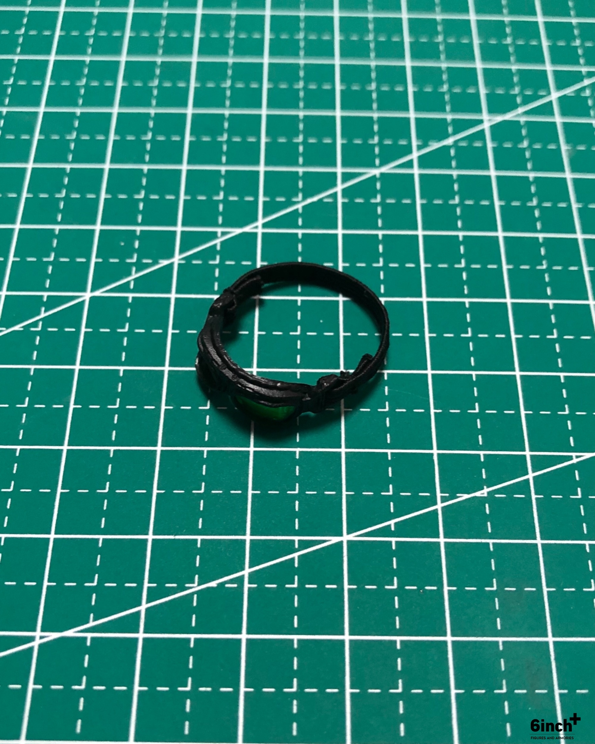 Mezco One:12 Black Skulls Death Brigade goggles