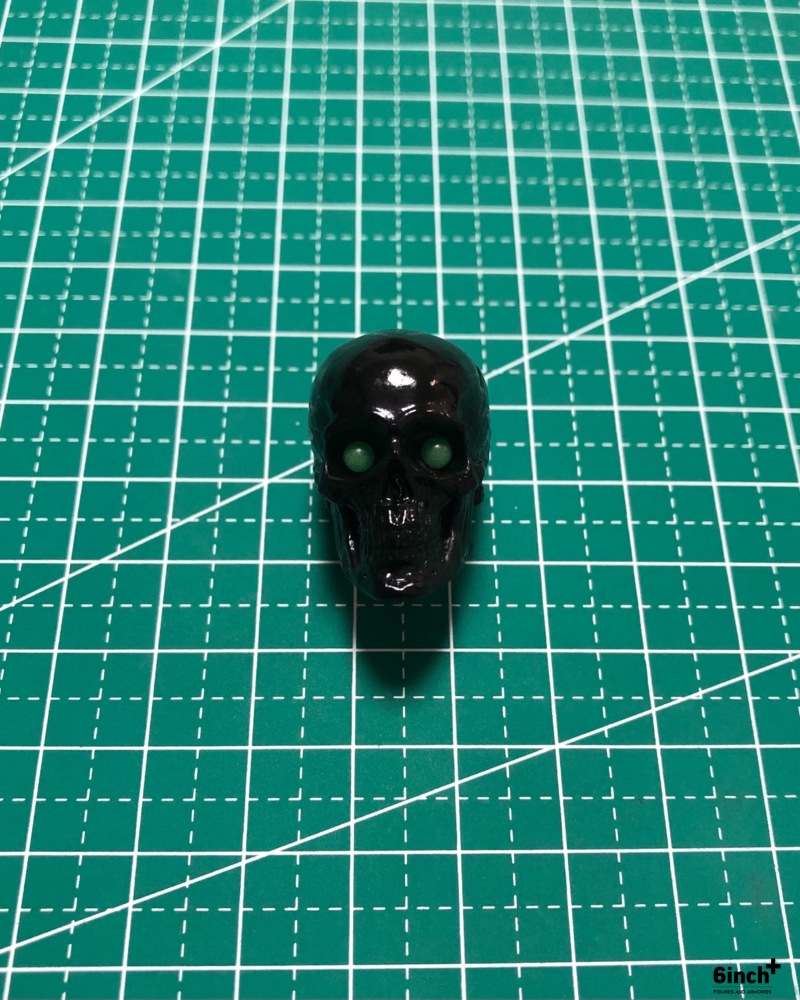 Mezco One:12 Black Skulls Death Brigade-Head