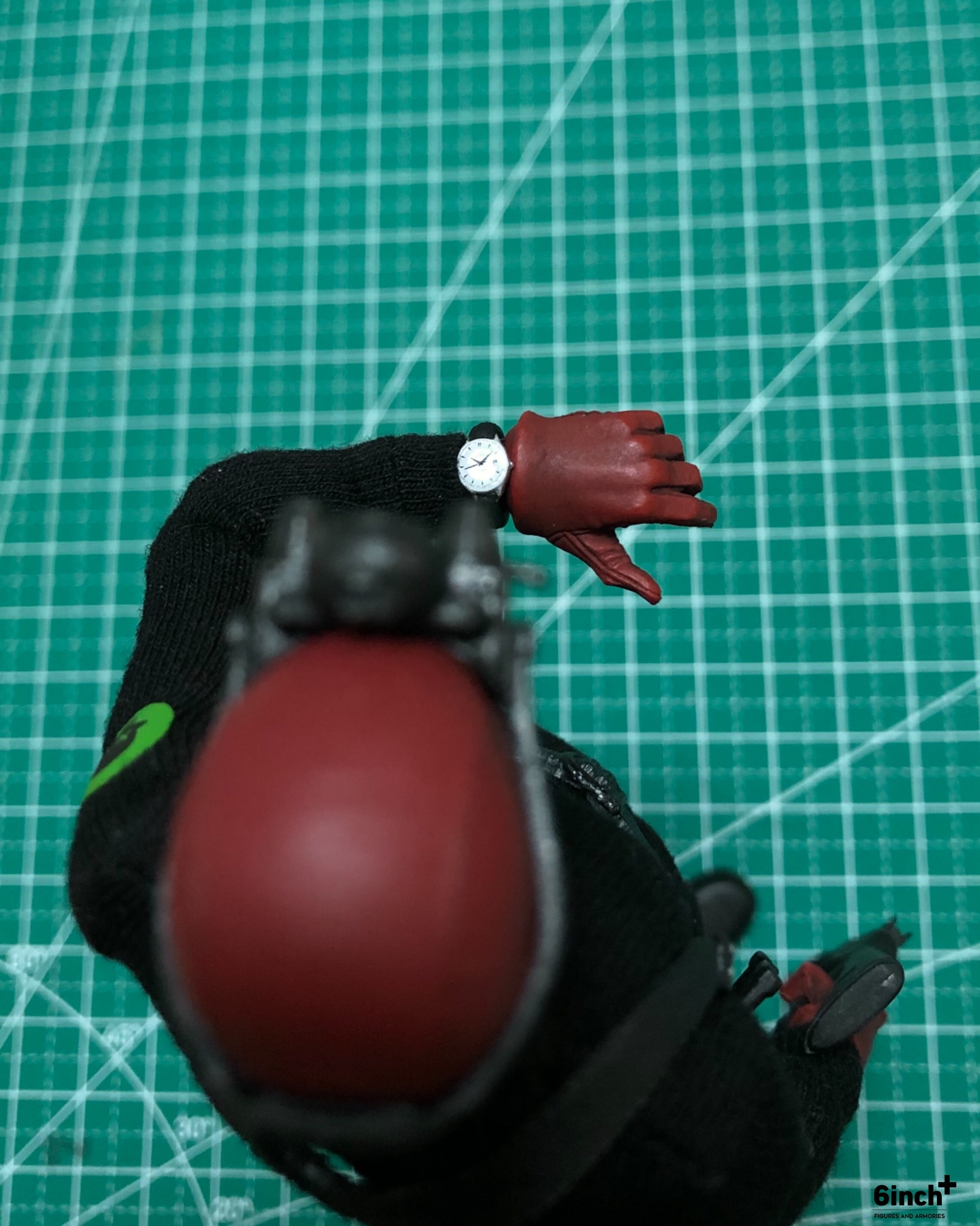 Mezco One:12  Watch