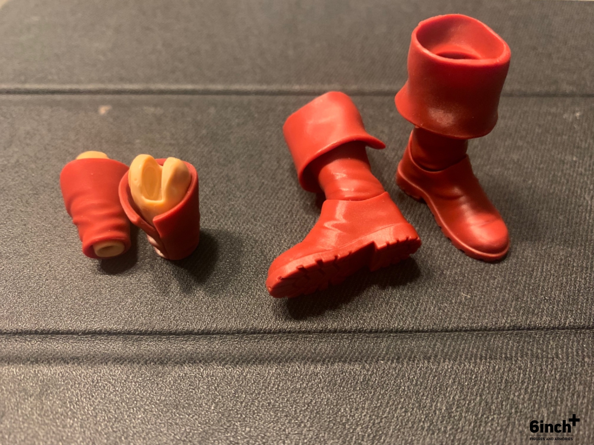 Dark red vintage boots/gloves and Blue white suit for a classic captain america