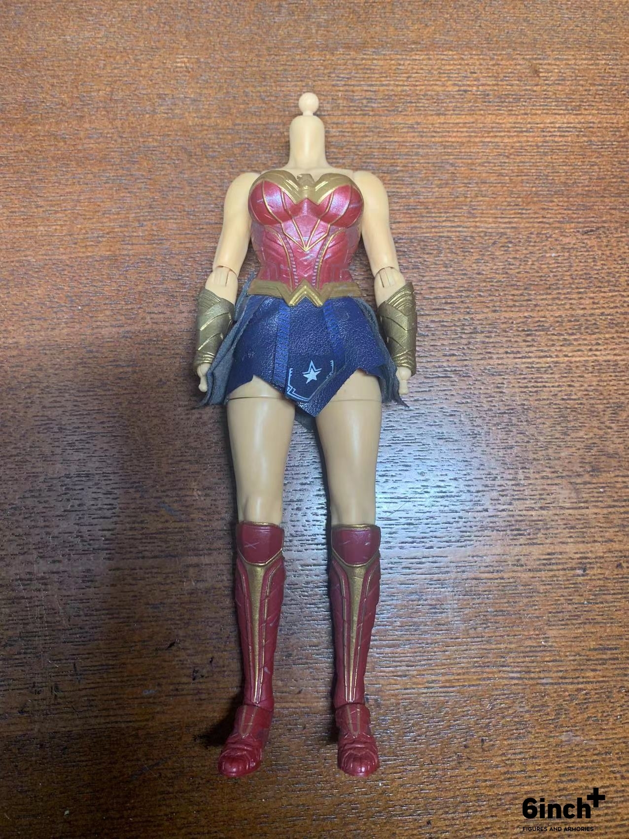 MEZCO Wonder woman body