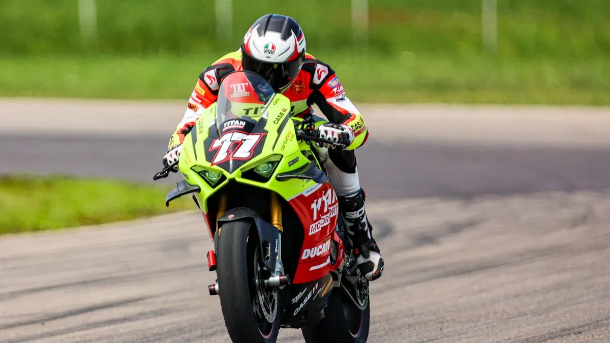 Análisis del rendimiento de los pilotos en MotoGP 2025