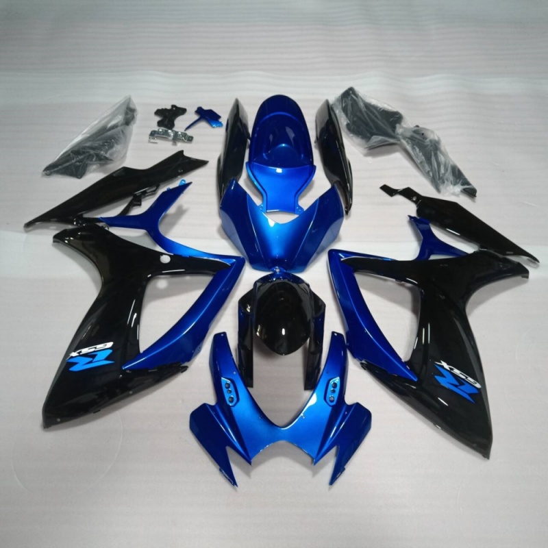 Motorbike Fairings Kit for 2006-2007 GSXR600/750 K6 Suzuki - Durable ABS Plastic Replacement with Carbon Fiber Look & Pre-Drilled Holes