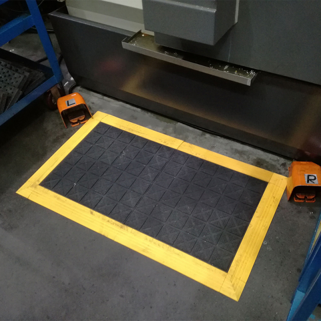 SafeTread™ Modular Safety Mats,PAALER Mat