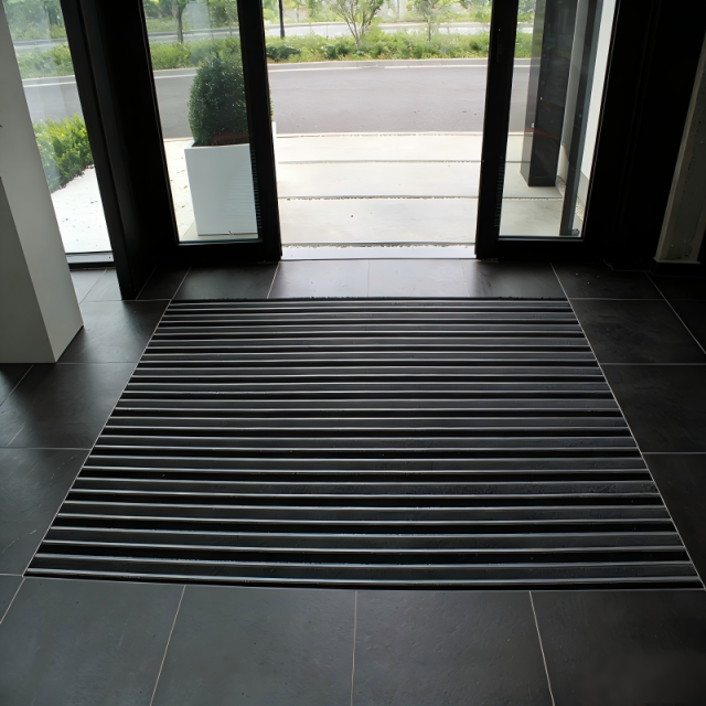 Embrush™ Aluminum Entrance Matting System,PAALER Mat
