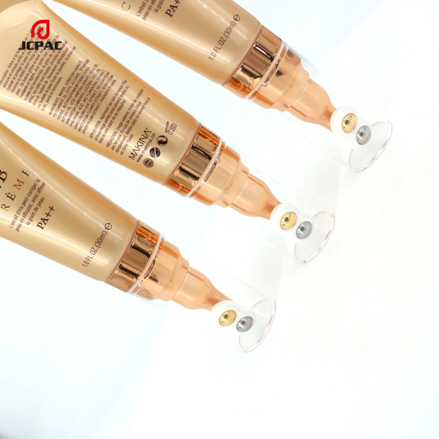 D30mm Cosmetic Airless Pump Plastic Tube 30ml Facial Moisturizing Essence Tube With Double Roller Ball