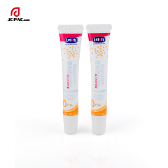 Custom Empty 5ml 10ml 15ml Plastic Tube Cosmetic Packaging Lipgloss Lip Balm Lip Stick Squeeze Tube