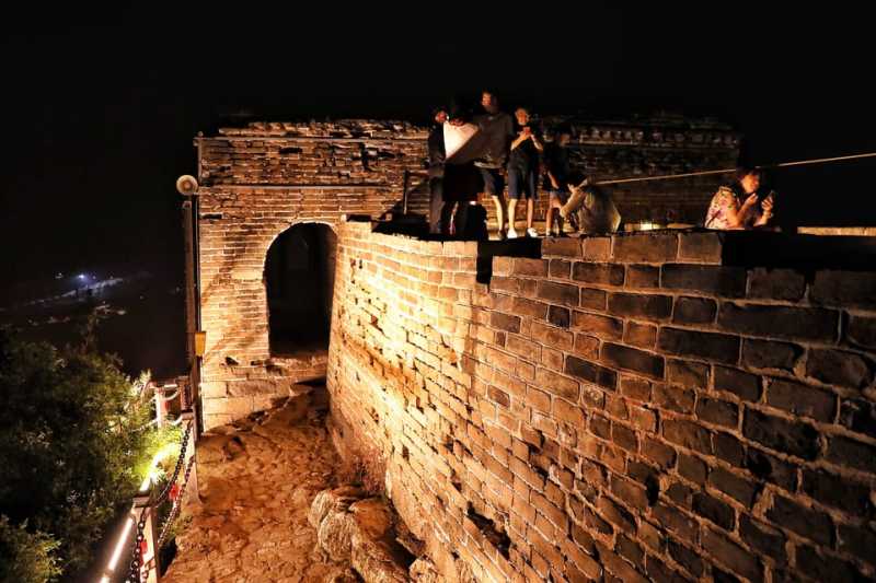 Beijing: Simatai Great Wall & Gubei Water Town Private Tour