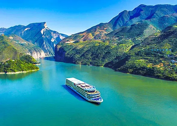 12 Days Private Tour of Beijing - Xi'an - Chongqing - Yangtze River Cruise - Yichang - Shanghai