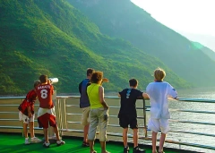 13 Days Private Tour of Beijing - Xi'an - Chengdu - Chongqing - Yangtze River Cruise - Yichang - Shanghai
