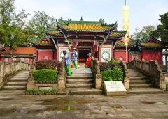 13 Days Private Tour of Beijing - Xi'an - Chengdu - Chongqing - Yangtze River Cruise - Yichang - Shanghai