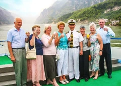 13 Days Private Tour of Beijing - Xi'an - Chengdu - Chongqing - Yangtze River Cruise - Yichang - Shanghai