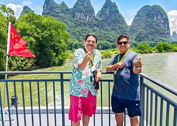 14 Days Private Tour of Beijing - Xi'an - Chengdu - Guilin - Yangshuo - Guilin - Zhangjiajie - Shanghai