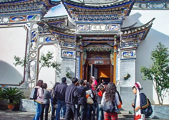 21 Days Private Tour of Beijing - Xi'an - Chengdu - Lijiang - Dali - Kunming - Guilin - Yangshuo - Guilin - Zhangjiajie - Shanghai - Suzhou - Shanghai