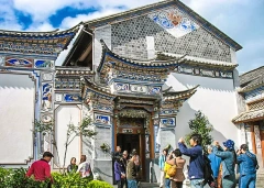 30 Days Private Tour of Beijing-Xi'an-Chengdu-Lhasa-Lijiang-Dali-Chongqing-Yangzte River-Yichang-Hangzhou-Huangshan-Suzhou-Shanghai-Zhangjiajie-Guilin-Yangshuo-Guilin-Hong Kong