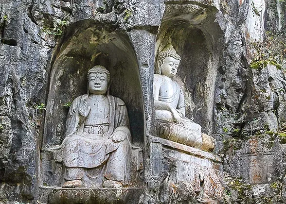 30 Days Private Tour of Beijing-Xi'an-Chengdu-Lhasa-Lijiang-Dali-Chongqing-Yangzte River-Yichang-Hangzhou-Huangshan-Suzhou-Shanghai-Zhangjiajie-Guilin-Yangshuo-Guilin-Hong Kong