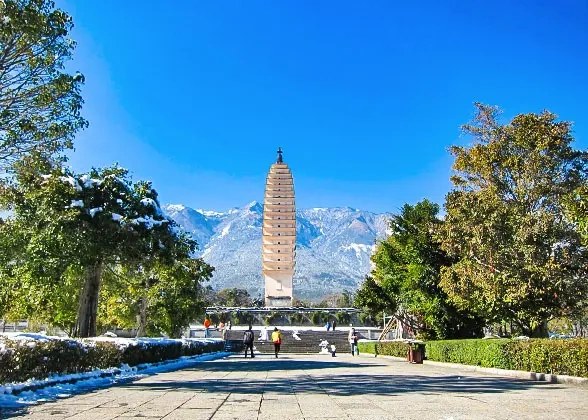 8 Days Private Tour of Kunming - Dali - Lijiang - Shangri-La