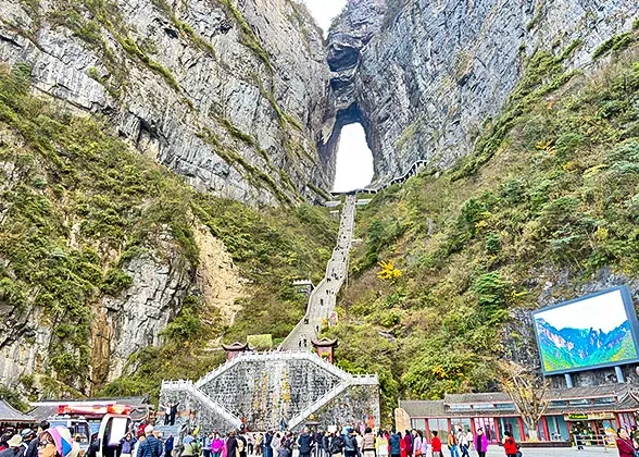 11 Days Private Tour of Beijing - Xi'an - Zhangjiajie - Shanghai