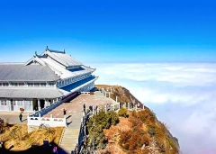 6 Days Private Tour of Chengdu - Leshan - Mt. Emei - Chengdu - Huanglong - Jiuzhaigou