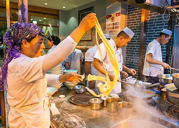 8 Days Small Group Tour of Beijing - Xi'an - Shanghai