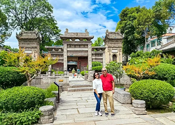 11 Days Small Group Tour of Beijing - Xi'an - Guilin - Yangshuo - Guilin - Shanghai