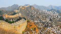 Beijing: Jinshanling, Simatai Wall and Gubei Water Town Tour