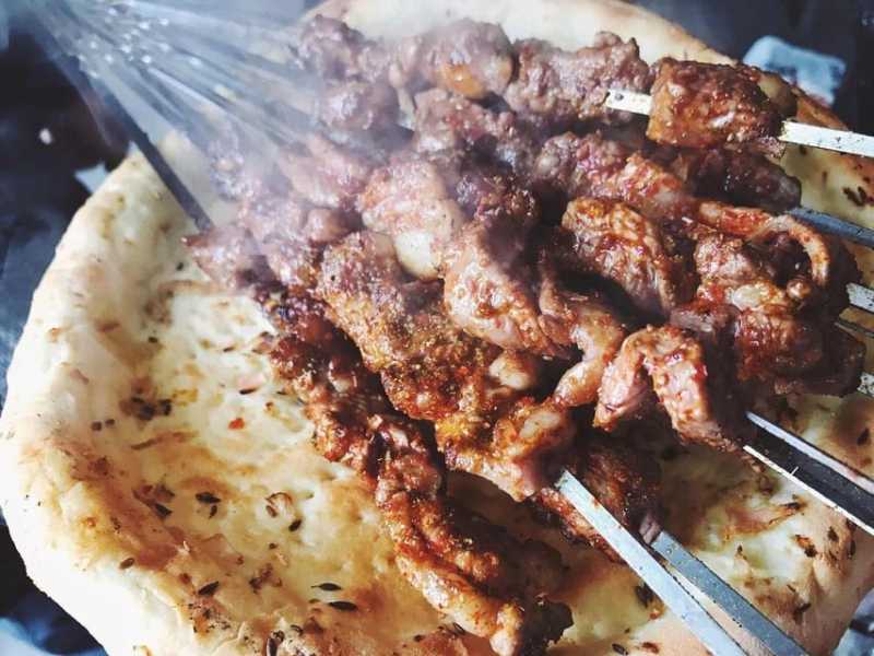 Beijing: Hutong Culinary Walking Tour with 15+ Tastings