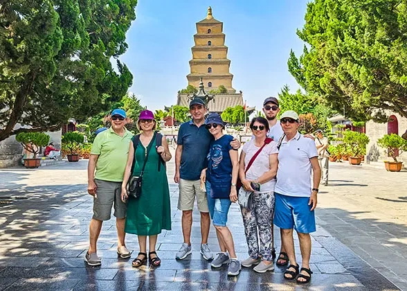 14 Days Small Group Tour of Beijing - Xi'an - Guilin - Chongqing - Yangtze River Cruise - Yichang - Shanghai