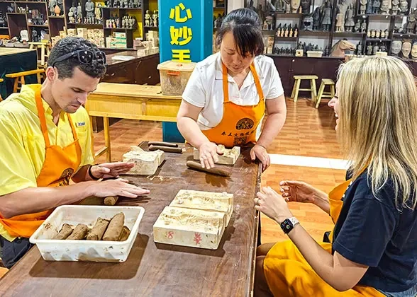 14 Days Small Group Tour of Beijing - Xi'an - Guilin - Chongqing - Yangtze River Cruise - Yichang - Shanghai