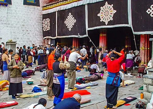 8 Days Private Tour of Lhasa - Gyangtse - Shigatse - Dingri - Everest Base Camp - Shigatse - Lhasa
