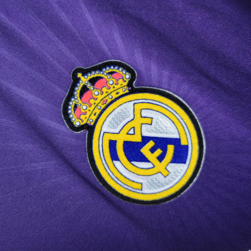 Retro Real Madrid 10/11 Third jersey Fan Version