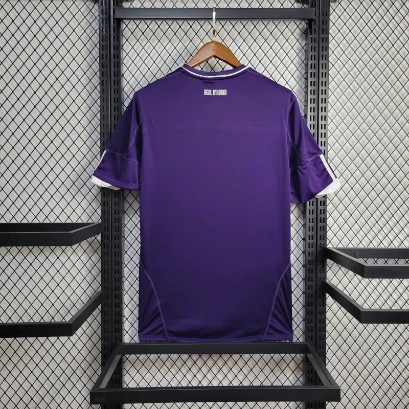 Retro Real Madrid 10/11 Third jersey Fan Version