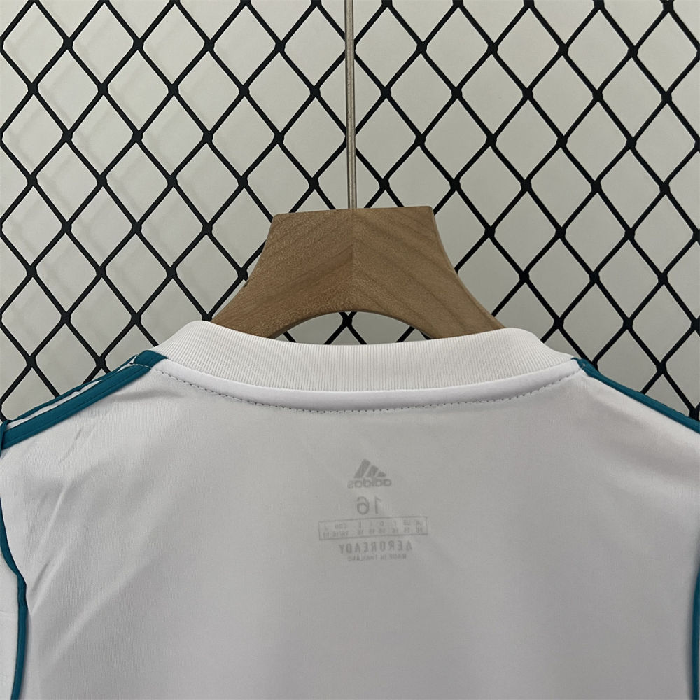 Retro Real Madrid 17/18 home jersey Kid Kits Size 16-28