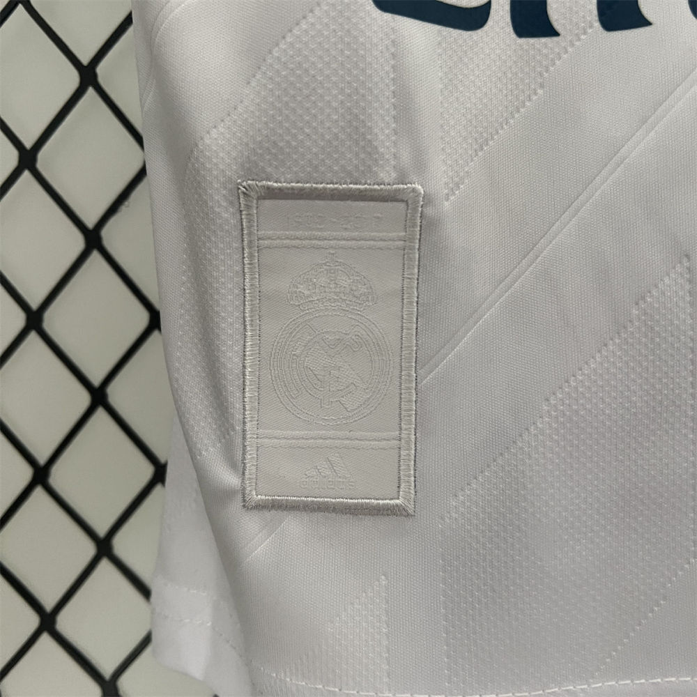 Retro Real Madrid 17/18 home jersey Kid Kits Size 16-28