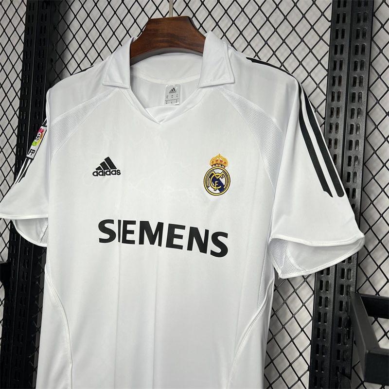 Retro Real Madrid 2005/06 Home jersey Fan Version