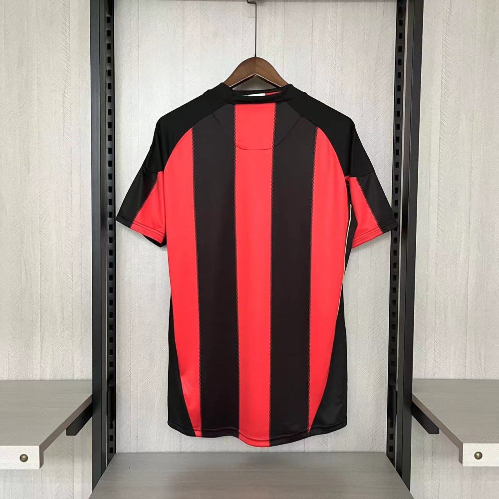 Retro AC Milan 2010/11 Home jersey Fan Version