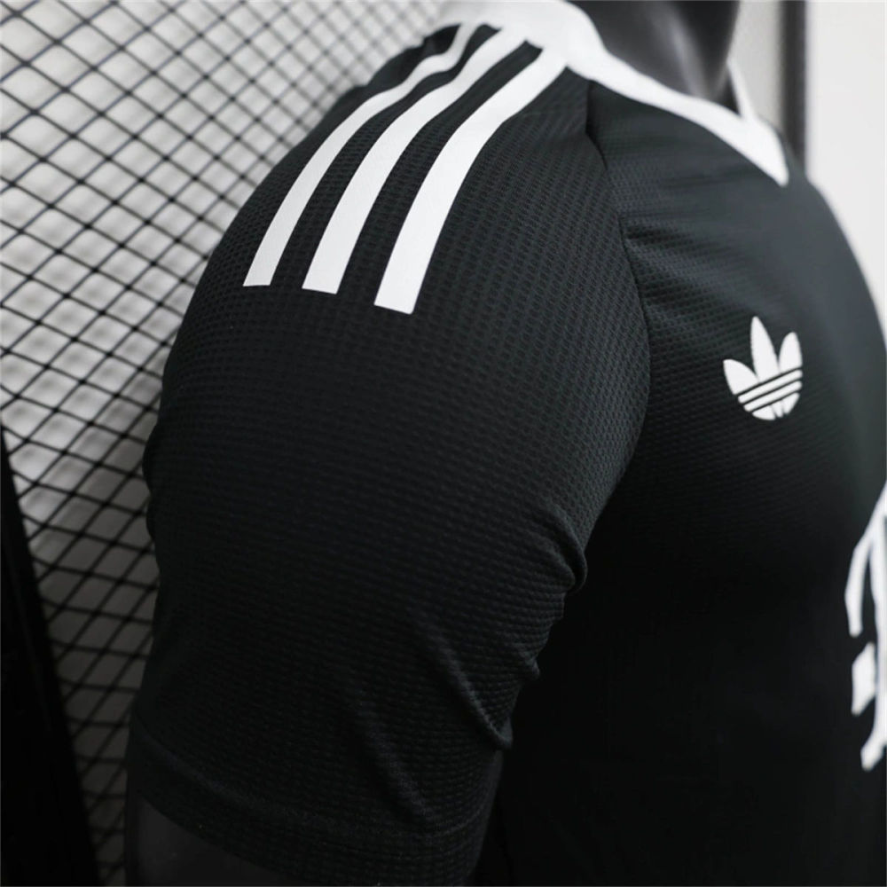 24/25 Bayern Munich Black Special edition Jersey Player Version