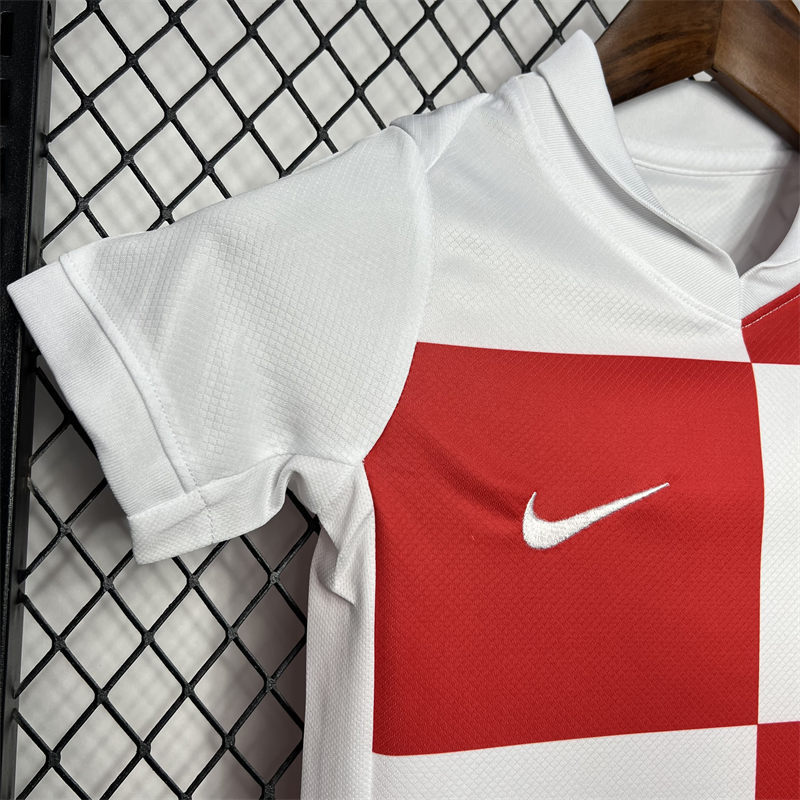 24/25 Croatia Home jersey Kid Kits Size 16-28