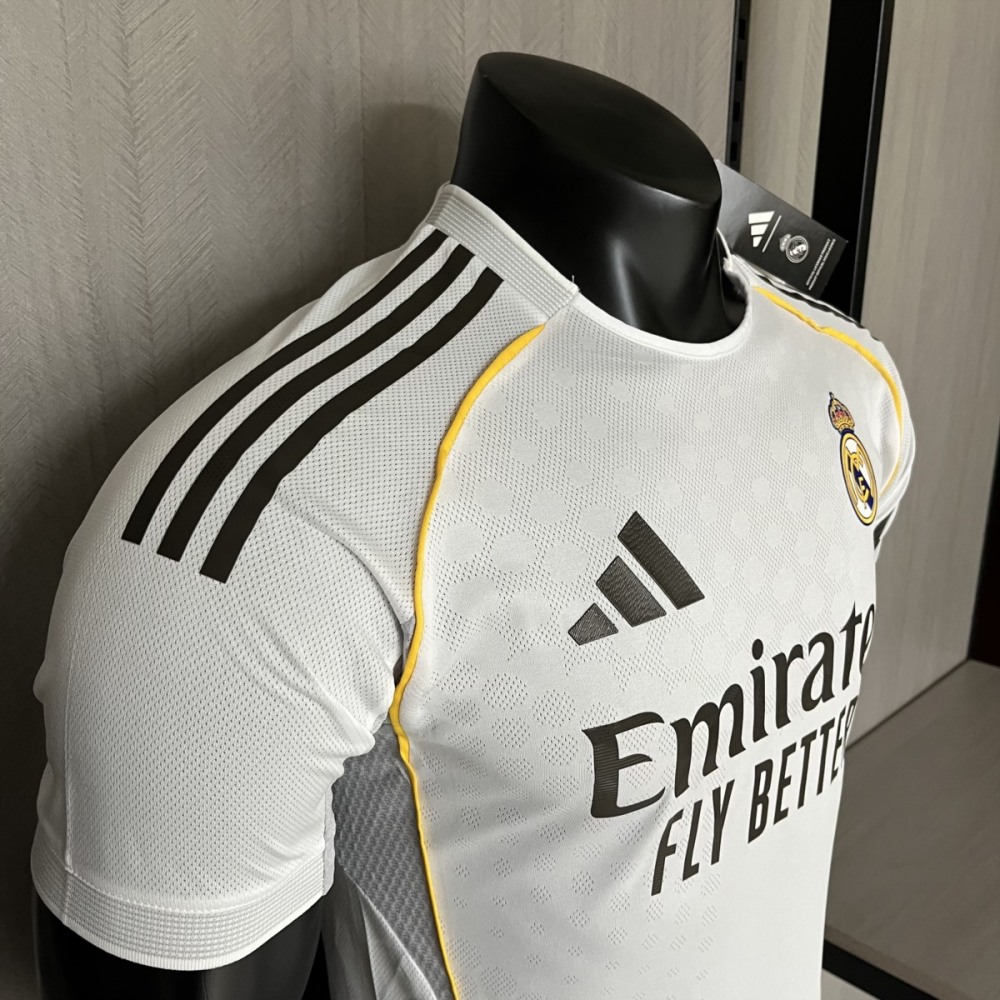 25/26 Real Madrid Home Jersey Player Version