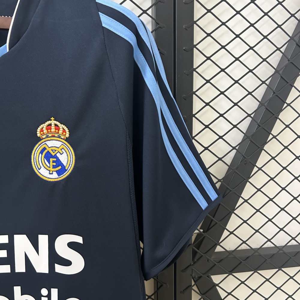 Retro Real Madrid 03/04 Away jersey Fan Version