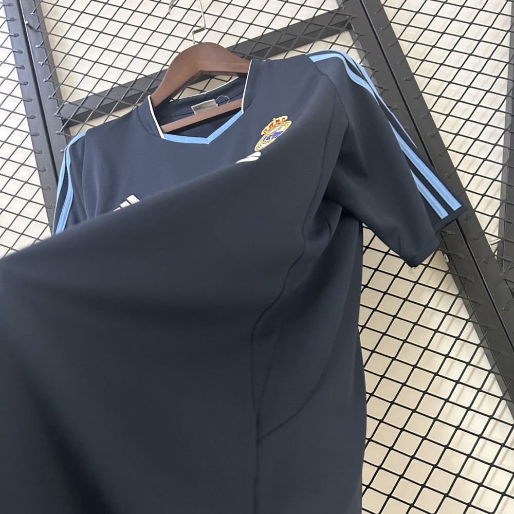 Retro Real Madrid 03/04 Away jersey Fan Version
