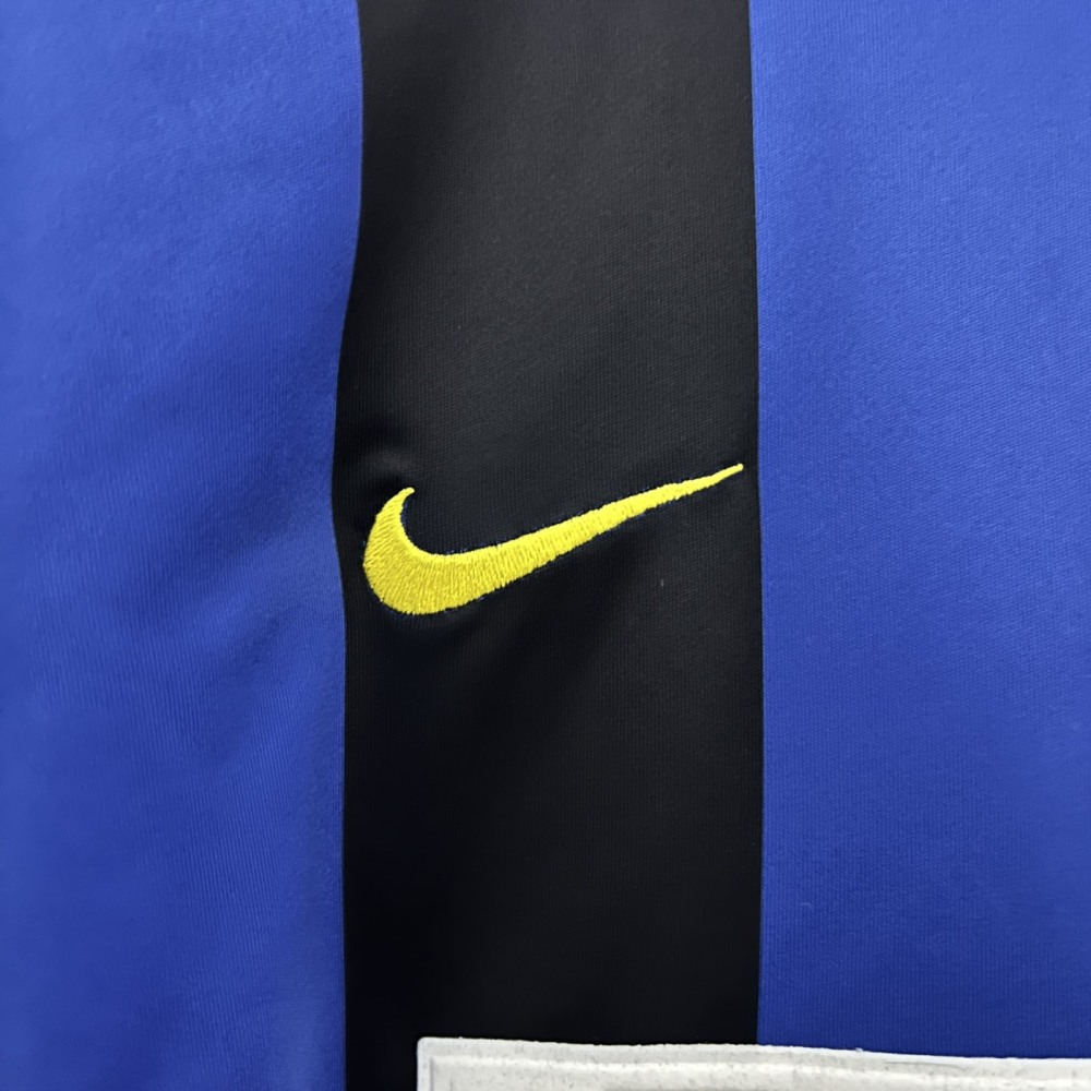 Retro Inter Milan 02/03 Home jersey Fan Version
