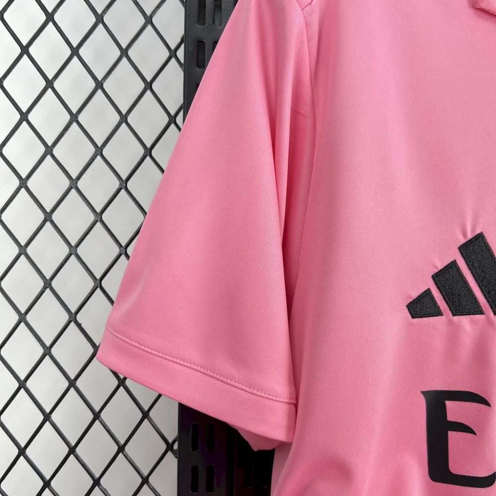 2025/26 Real Madrid Pink special edition Jersey Fan Version