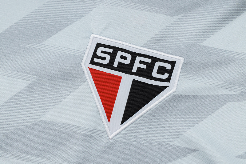 24/25 Sao Paulo Light Gray Training Set Shirt and Shorts
