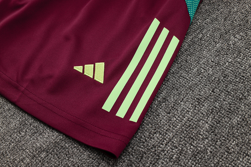 24/25 Mexico Green Training Set Shirt and Shorts
