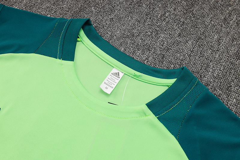24/25 Mexico Green Training Set Shirt and Shorts