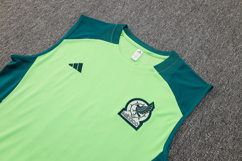24/25 Mexico Green Training Set Shirt and Shorts