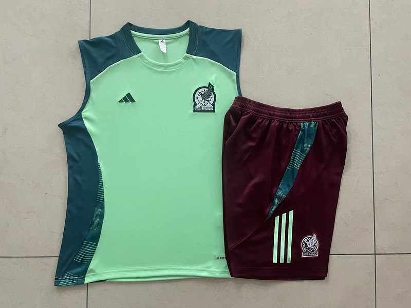 24/25 Mexico Green Training Set Shirt and Shorts