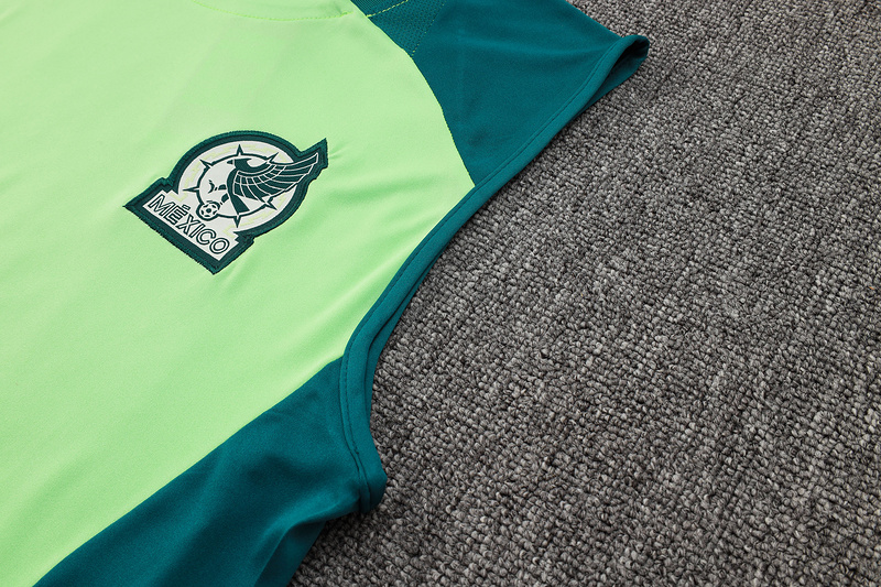 24/25 Mexico Green Training Set Shirt and Shorts